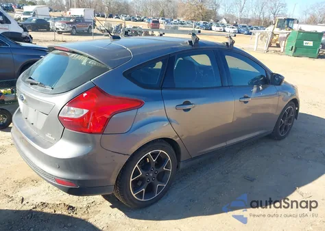 2014 Ford Focus Se z USA, uszkodzony, nr VIN 1FADP3K27EL192803